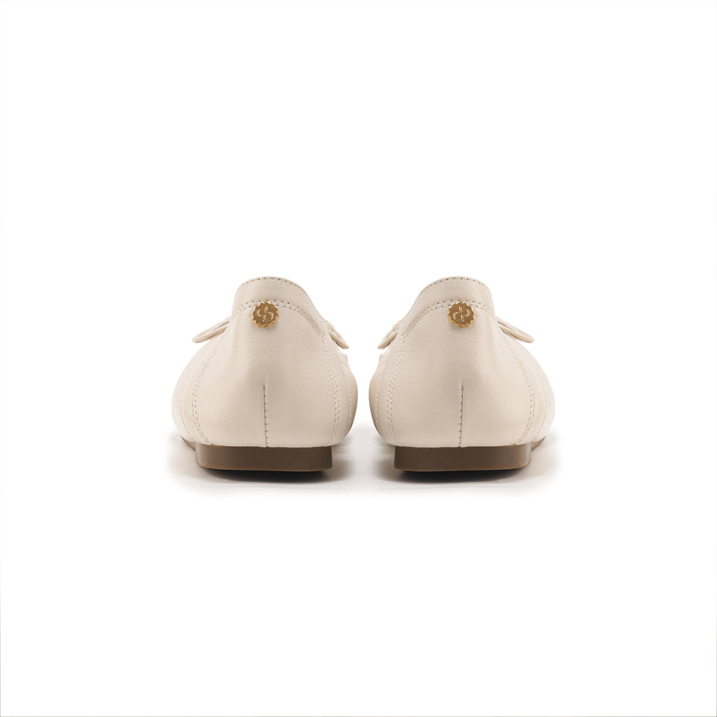 Pointed-Toe Ballet Flats - Ivory