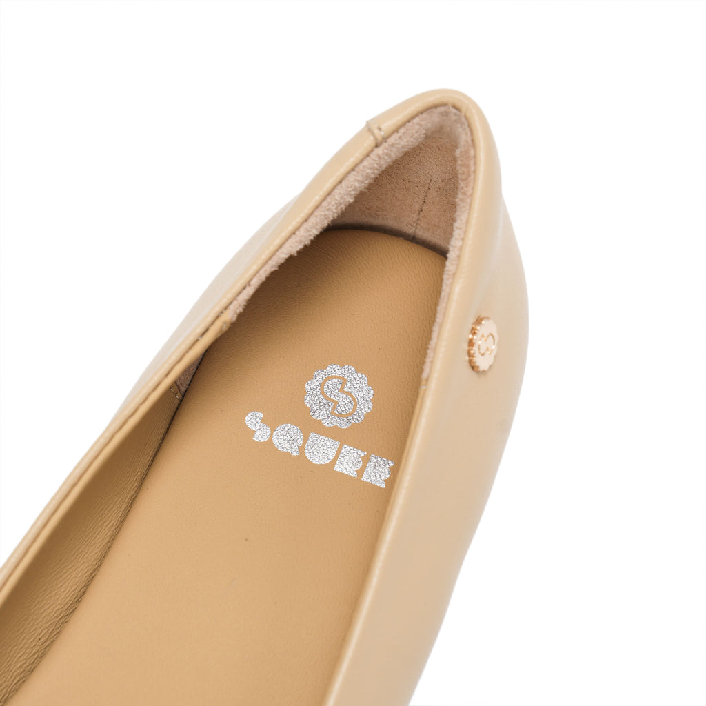Pointed-Toe Block Heel Pumps - Nude