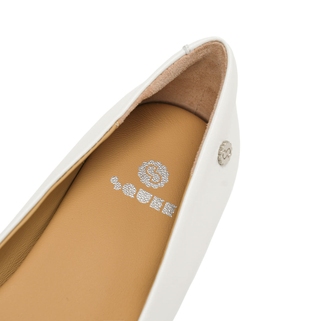 Pointed-Toe Block Heel Pumps - White