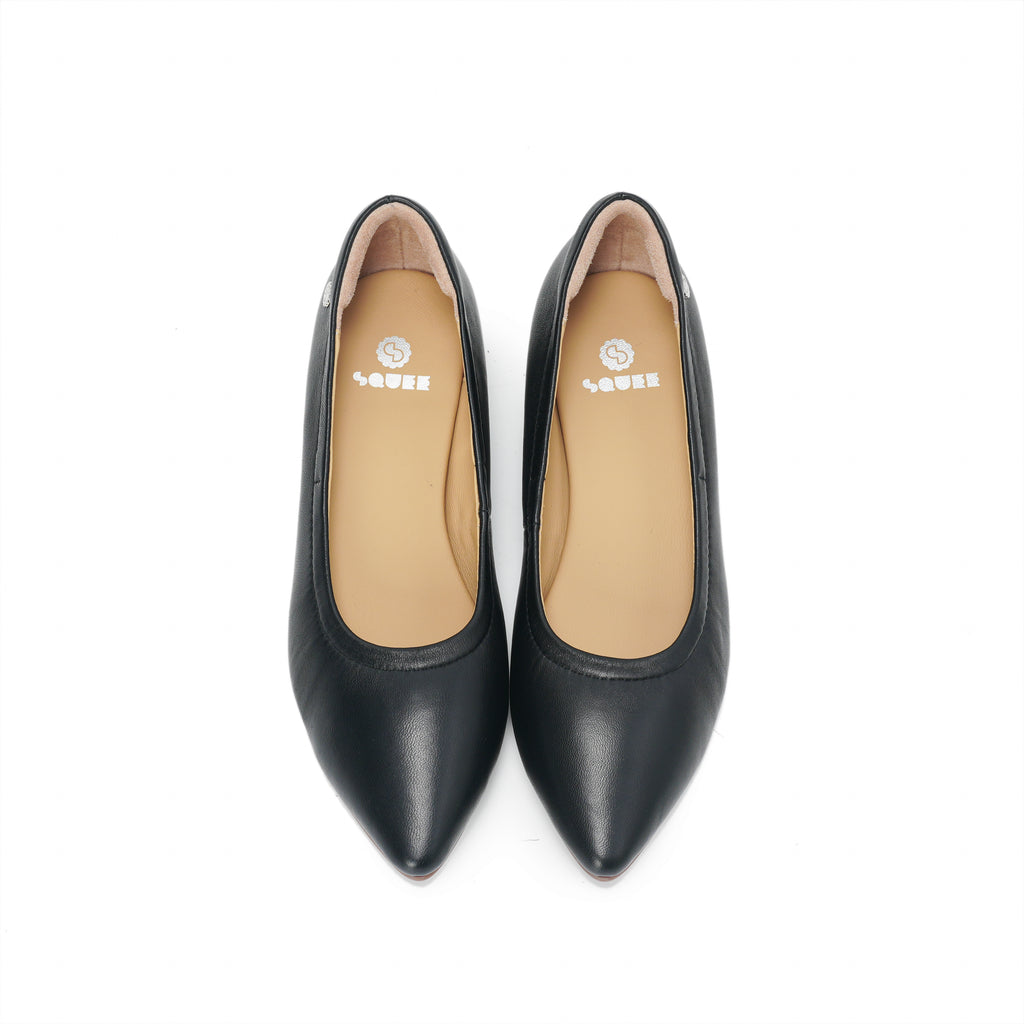 Pointed-Toe Wedge Pumps - Black