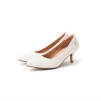 Pointed-Toe Low Heel Pumps - White