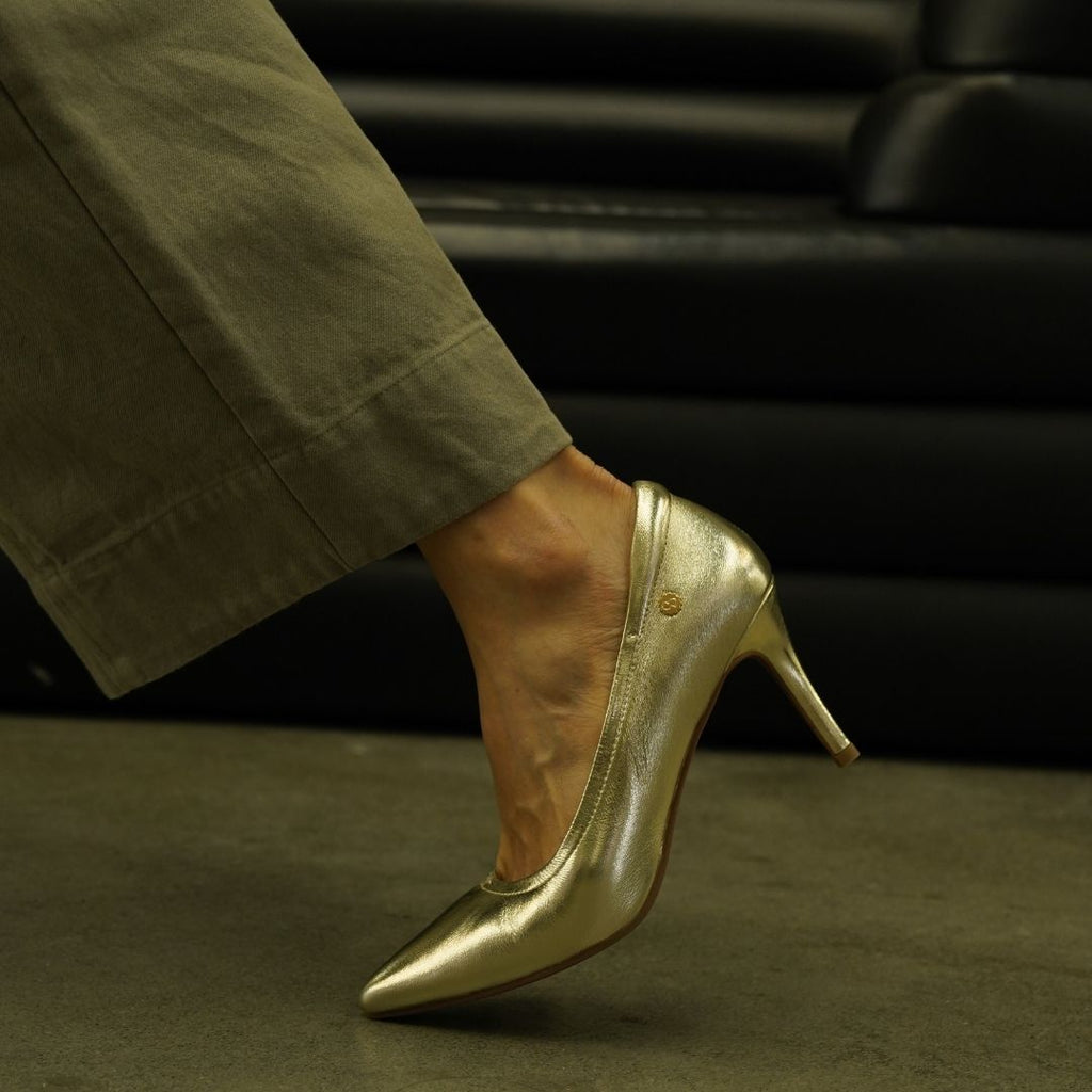 Pointed-Toe Stiletto Pumps - Gold