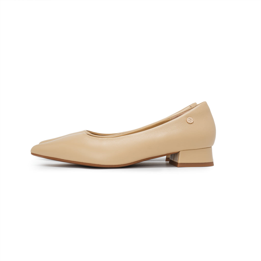 Pointed-Toe Block Heel Pumps - Nude