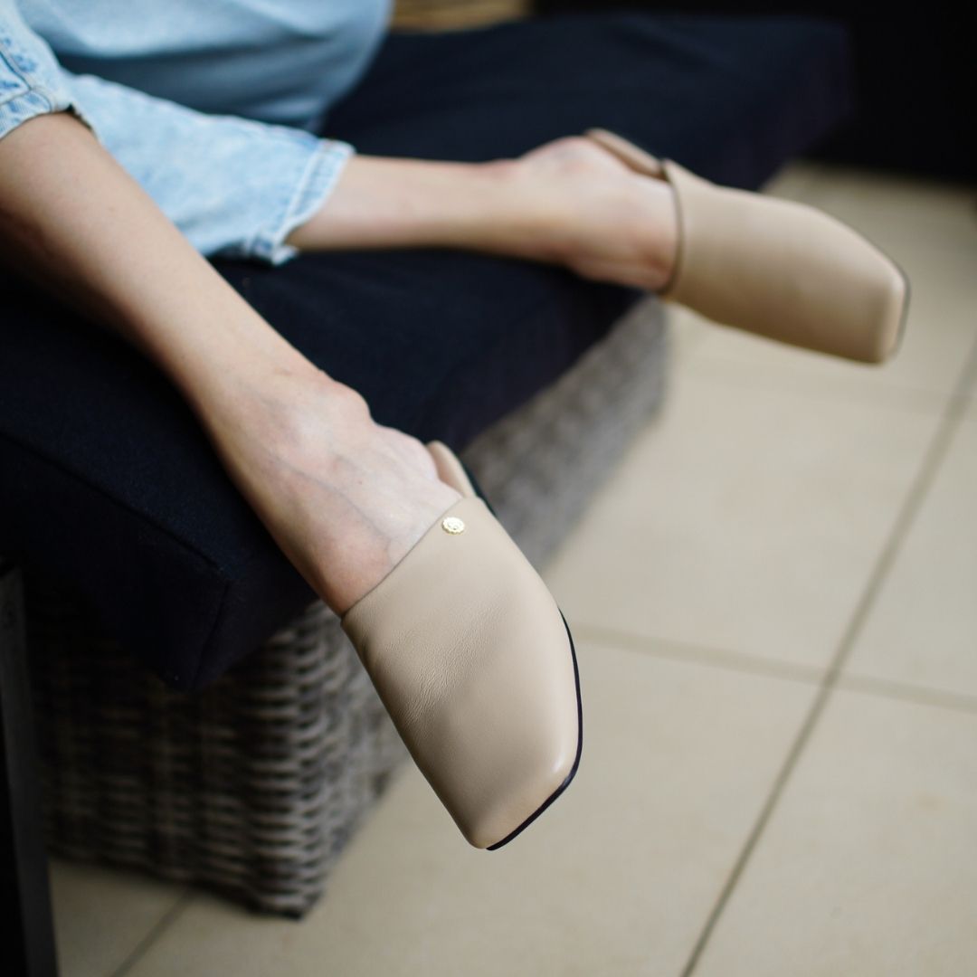 Square-Toe Slip On Mules - Nude